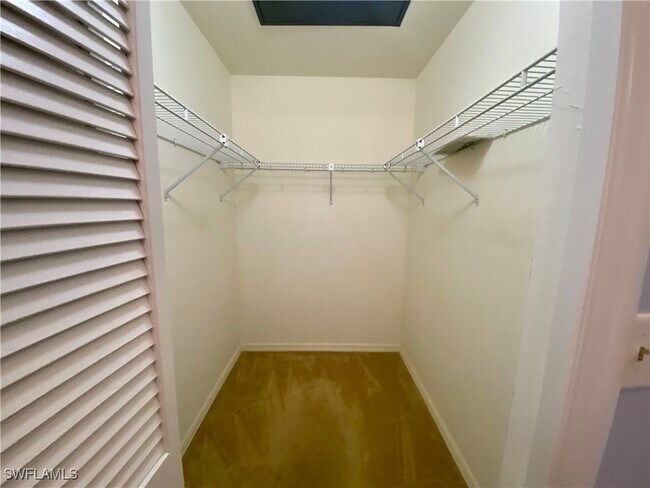 Building Photo - 12601 Kelly Sands Way