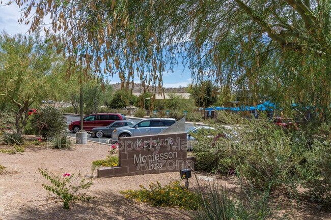 Building Photo - 16013 S Desert Foothills Pky