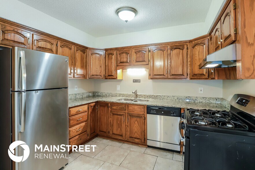 Building Photo - 17816 E Greentree Ave