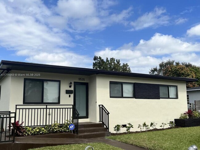 Building Photo - 11535 SW 139th Terrace