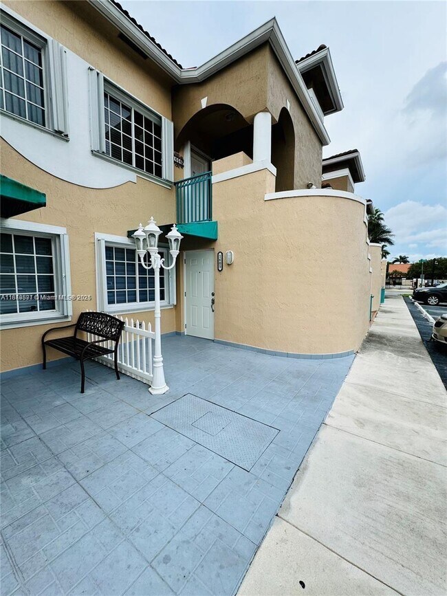 Building Photo - 13160 SW 64th Terrace
