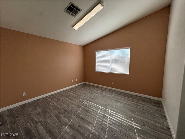 Building Photo - 6303 Navajo Gorge Ct