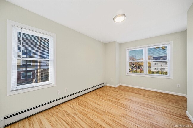 Building Photo - 1030 Prospect Ave