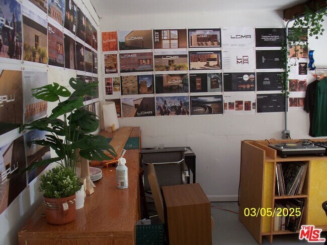 Building Photo - 4354 Coolidge Ave