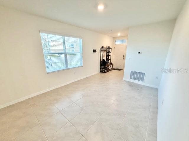 Building Photo - 3604 Sungrove Cir