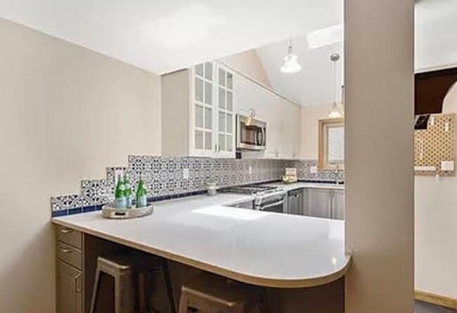 Building Photo - Charming 4-Bedroom Home in Prime Location!