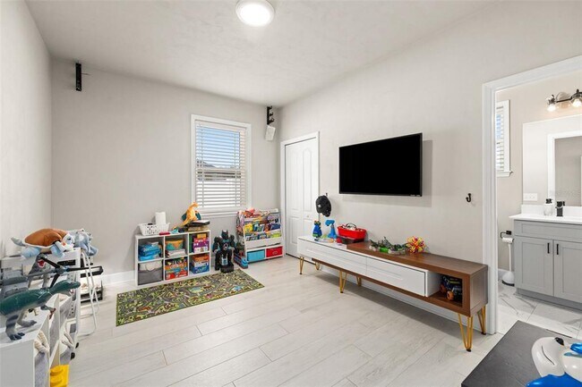 Building Photo - 24784 SW 21st Ln