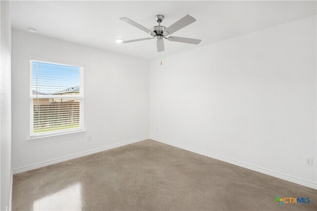 Building Photo - 1230 Concord Dr