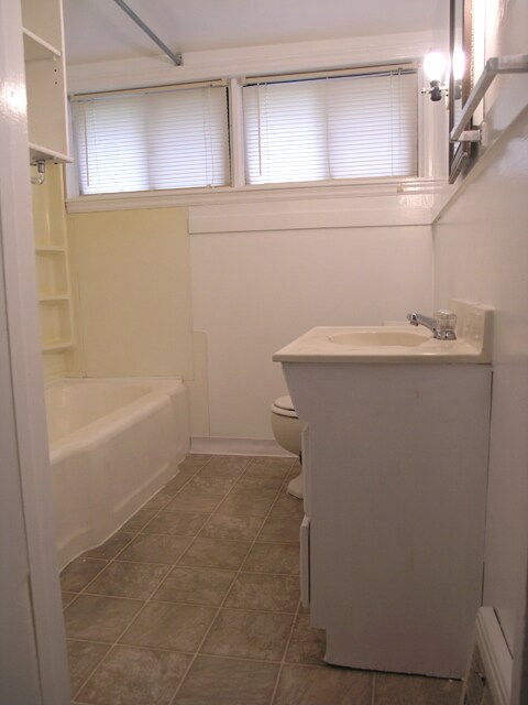 Bathroom - 3050 Snyder Ave