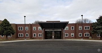 Building Photo - Meadowlawn Plaza Apartments