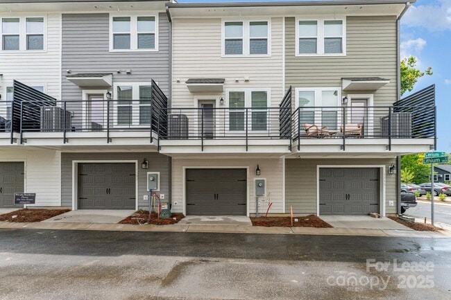 Building Photo - 1311 Cerium Wy