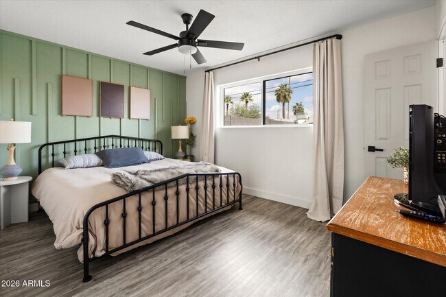 Building Photo - 423 N 73rd Pl