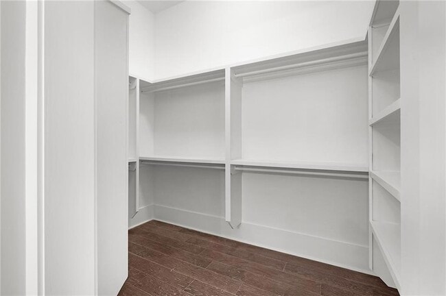 Building Photo - 69 Villa Rd