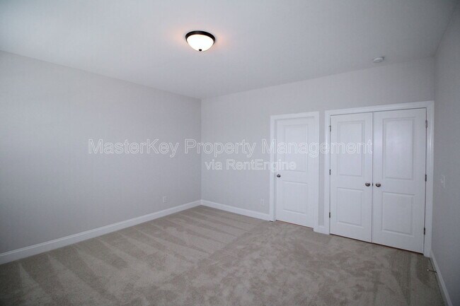 Building Photo - 612 Amaranth Dr
