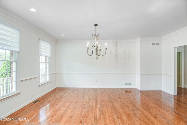 Building Photo - 9 Mackenzie Ct