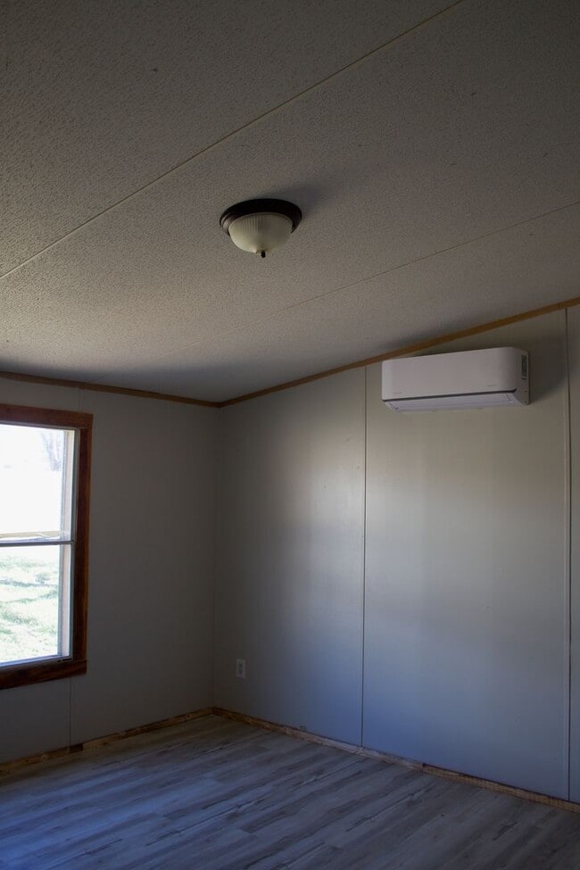 Building Photo - For Rent – 3 Bedroom, 2 Bathroom Home in Cassville, MO