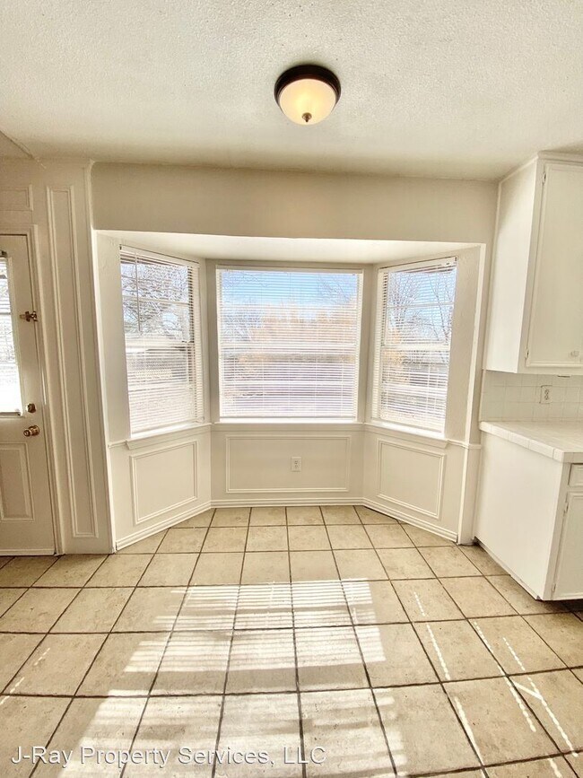 Building Photo - 3 br, 2 bath House - 213 Laura Drive