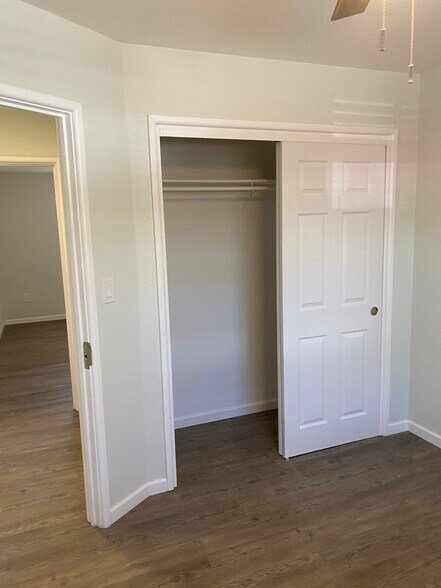 Building Photo - 12960 E 13th Pl