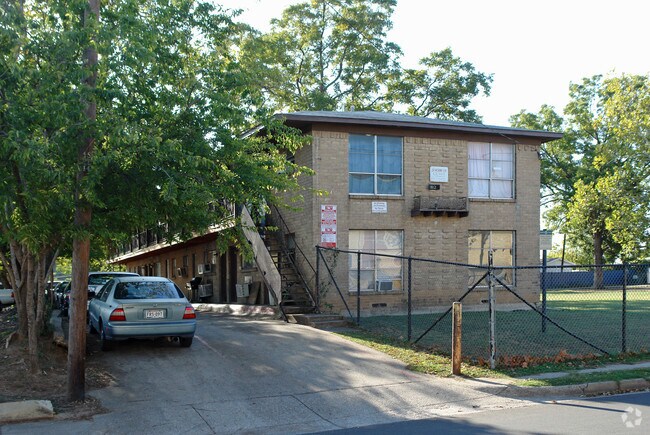 Primary Photo - 1812 Hickory St