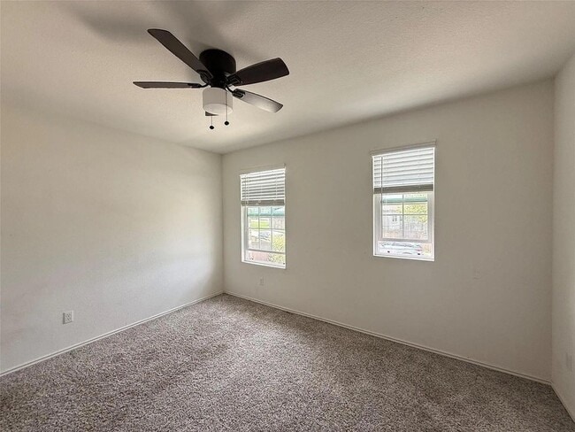 Building Photo - 1216 Blackhaw Ln