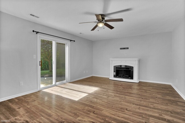 Building Photo - 4 br, 3 bath House - 8647 Eagles Nest Dr