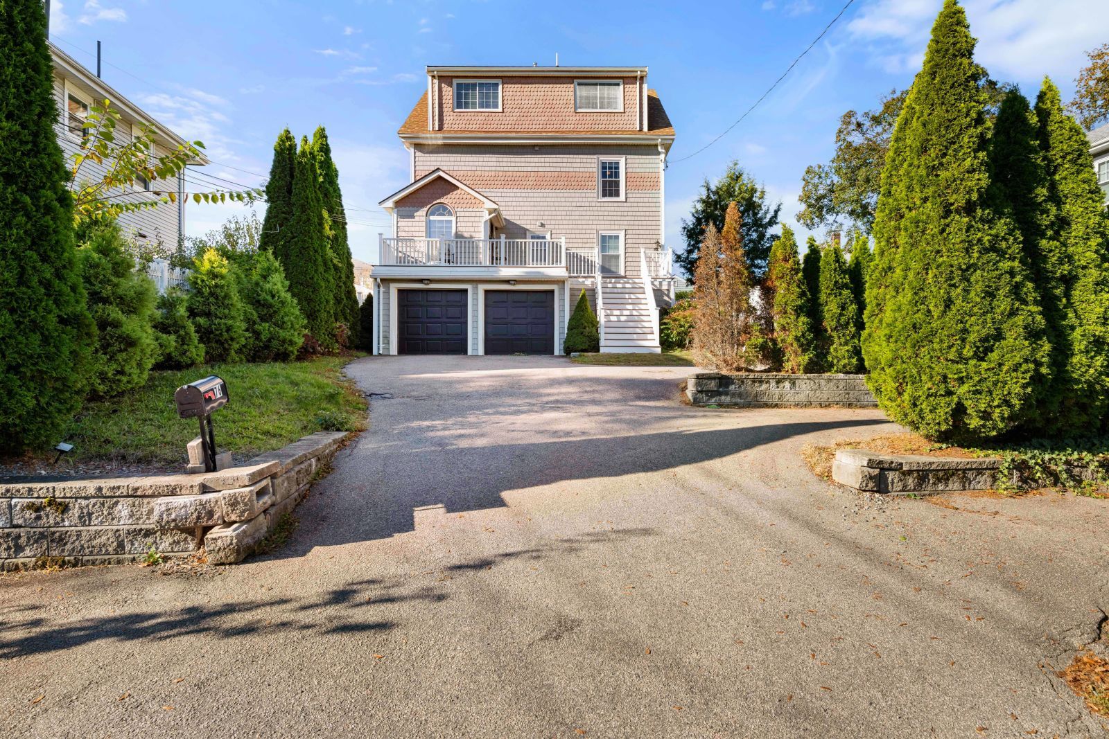 Building Photo - 76 Taft Ave