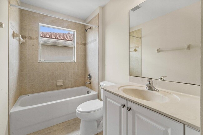 Building Photo - 580 Calamint Point
