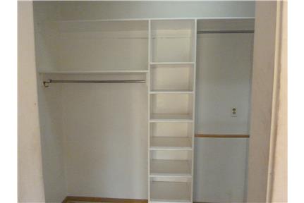 Building Photo - 2271 S Riverside Dr