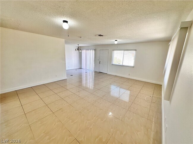 Building Photo - 5238 Greene Ln