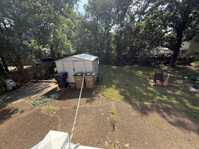 Building Photo - 2905 Sheana Way
