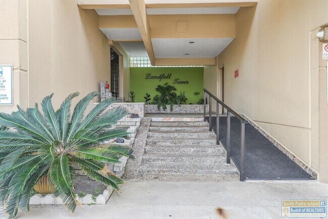 Building Photo - 6403 Padre Blvd