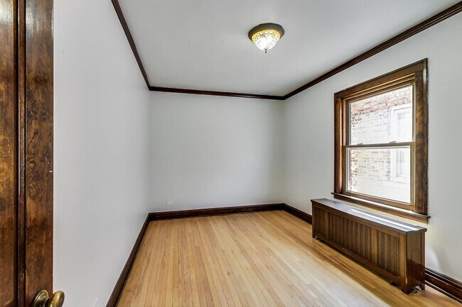 Building Photo - 1814 Wesley Ave