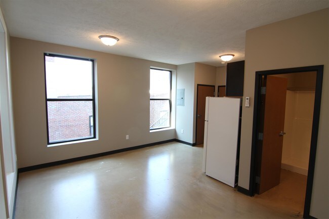 Building Photo - 1421 P St