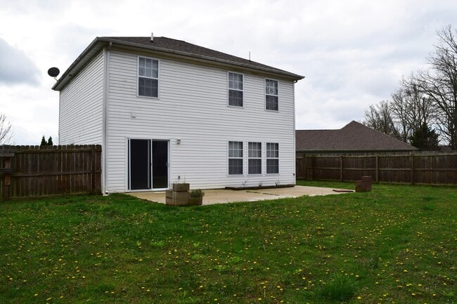 Building Photo - Large 2 story 3 bedroom 2 bathroom!