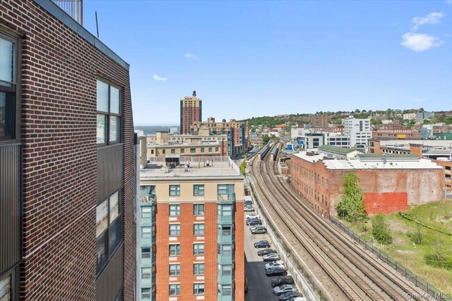 Building Photo - 23 Water Grant St