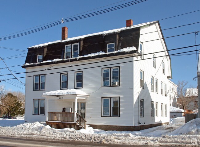 Primary Photo - 227 Elm St