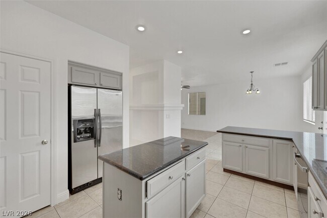 Building Photo - 5825 Field Breeze St