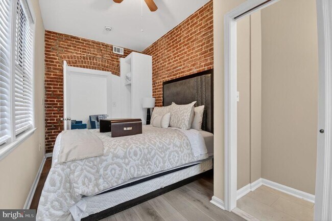 Building Photo - 1919 19th St NW