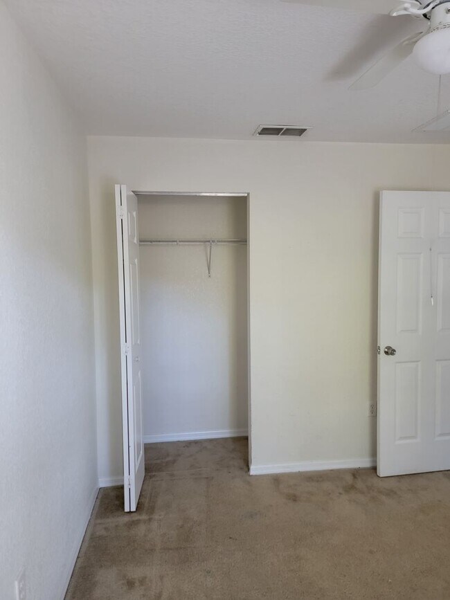 Building Photo - 15710 SE 92nd Ave