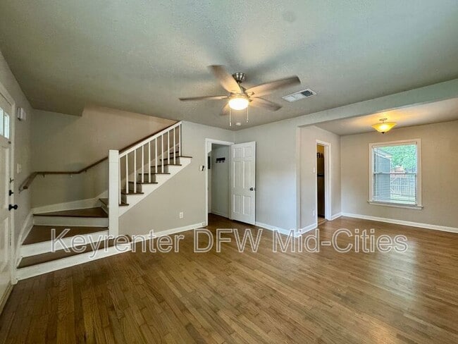 Building Photo - 311 N Oak Cliff Blvd