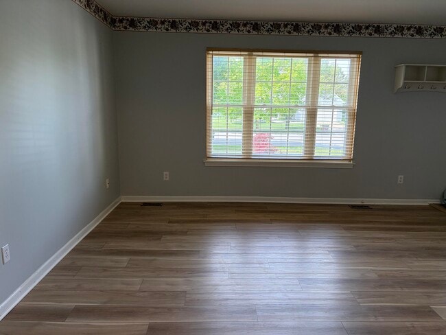 Building Photo - 4101 Rolling Meadow Ln