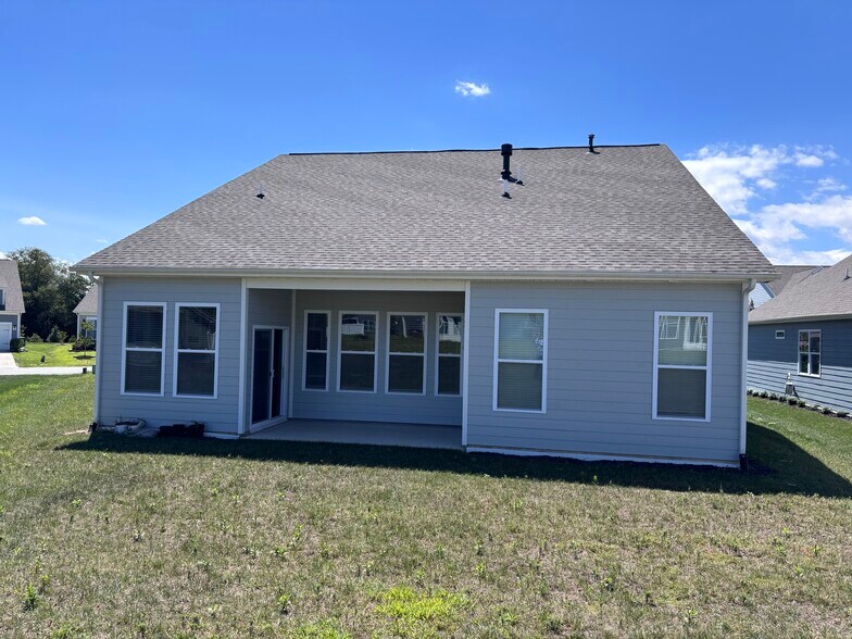 Building Photo - 62 Fox Cove Rd