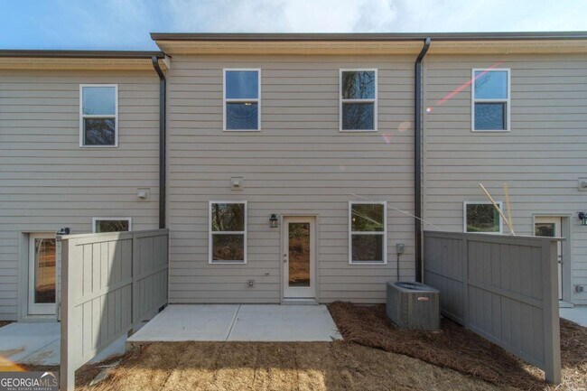Building Photo - 1507 Albert Ln NW