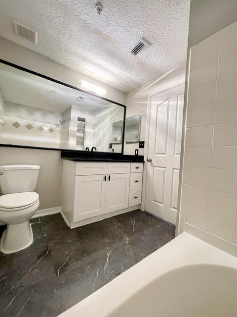 Building Photo - 9857 Baywinds Dr