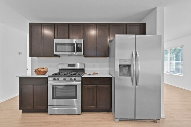 Building Photo - 18718 Clearwater Brk Dr