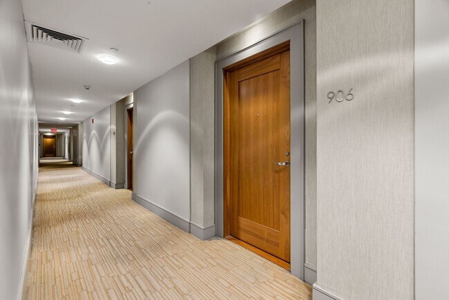 Building Photo - 45 Province St