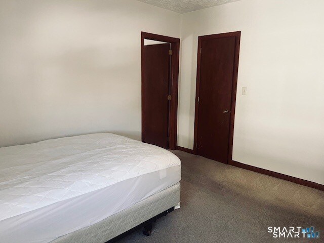 Building Photo - 1567 Main St