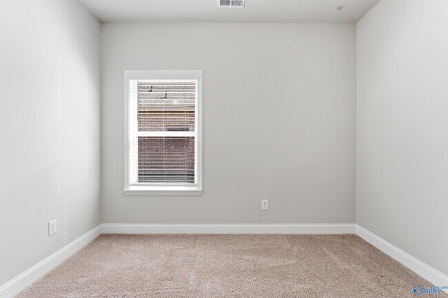 Building Photo - 121 Balboa Rd