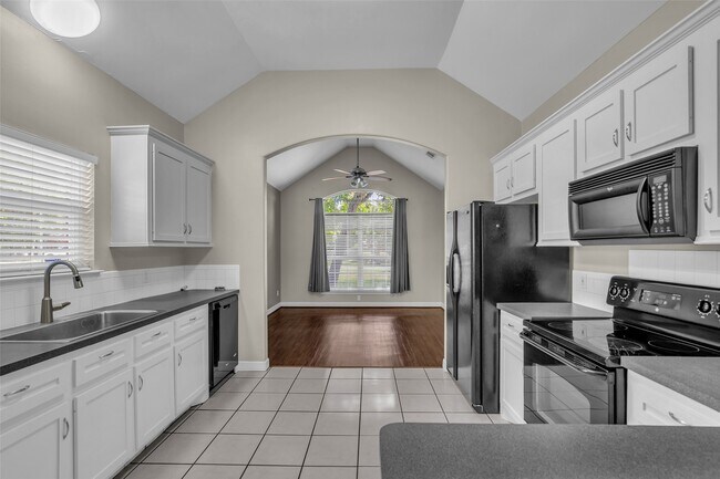 Building Photo - 13198 Lazy Ln
