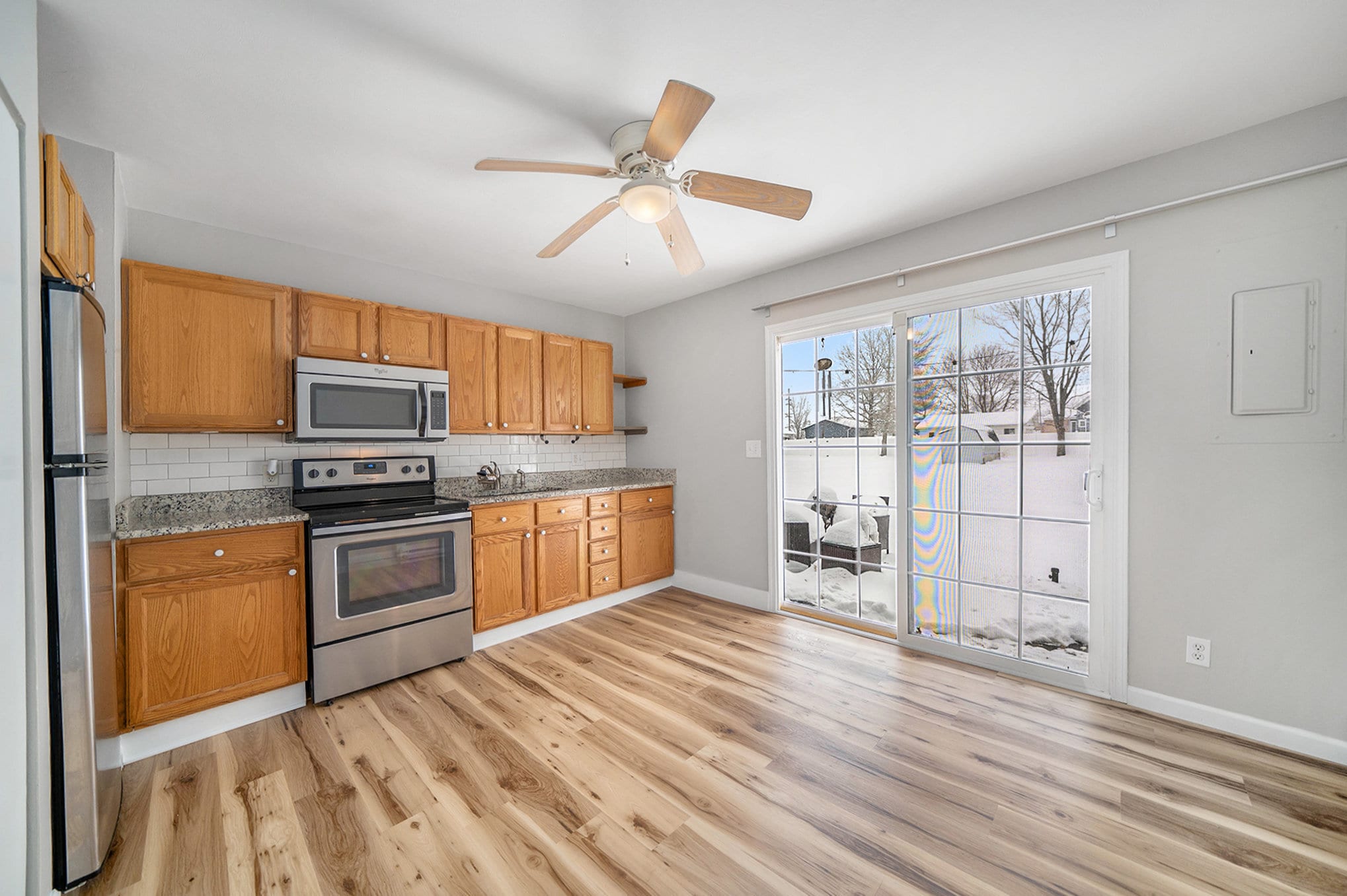 Building Photo - 210 W Locust St